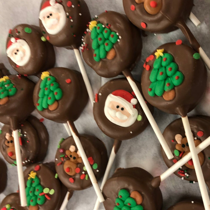 Chocolate covered Christmas Oreos - Nandy's CandyChocolate covered Christmas Oreos