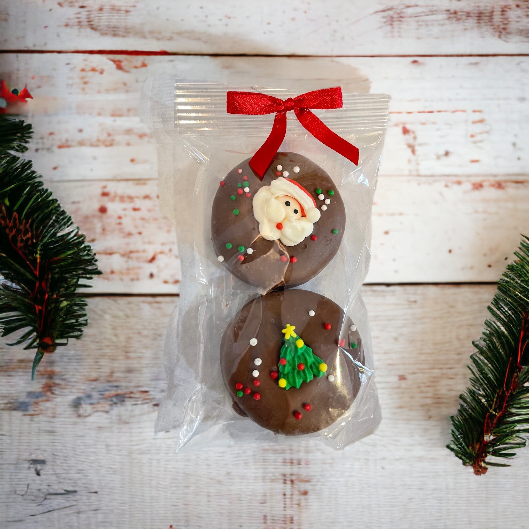 Christmas Chocolate Covered Oreos - Nandy's CandyChristmas Chocolate Covered Oreos