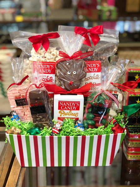 Family Christmas Gift Basket - Nandy's CandyFamily Christmas Gift Basket