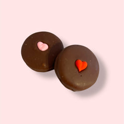 Valentine's Chocolate Covered Oreos - Nandy's CandyValentine's Chocolate Covered Oreos