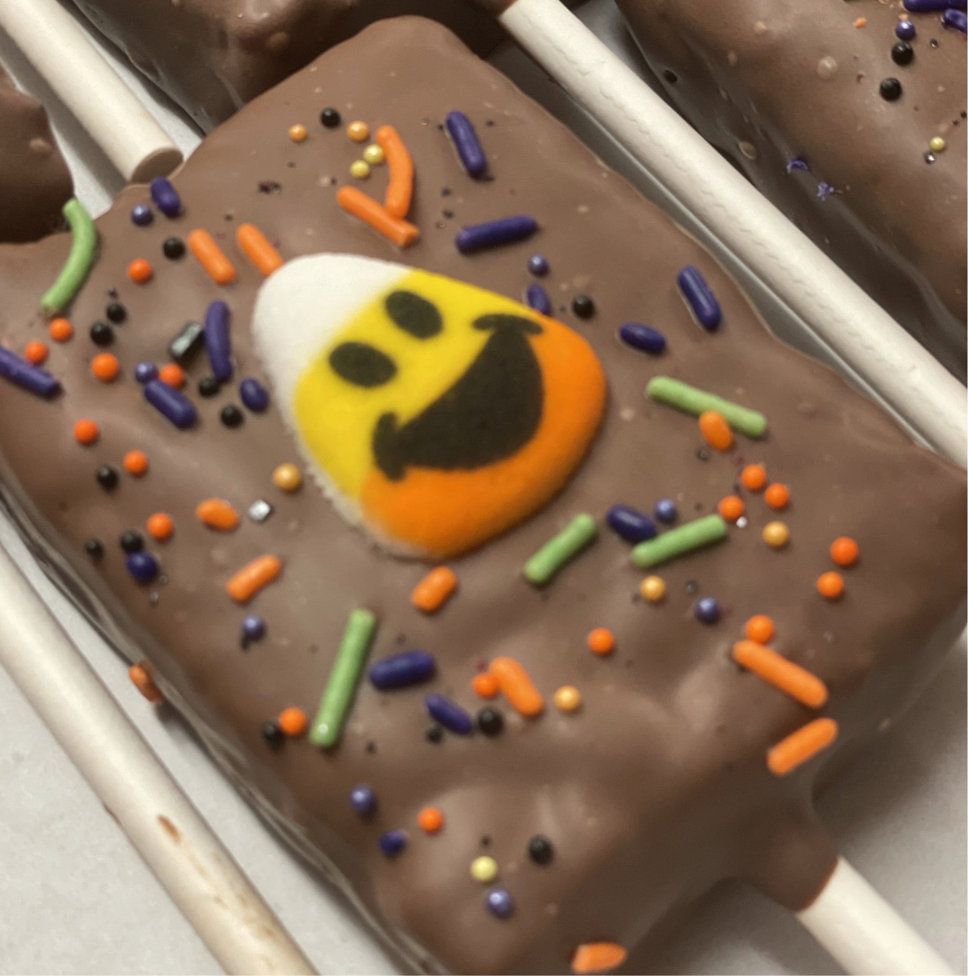 Fall Chocolate Covered Krispie Treats - Nandy's CandyFall Chocolate Covered Krispie Treats