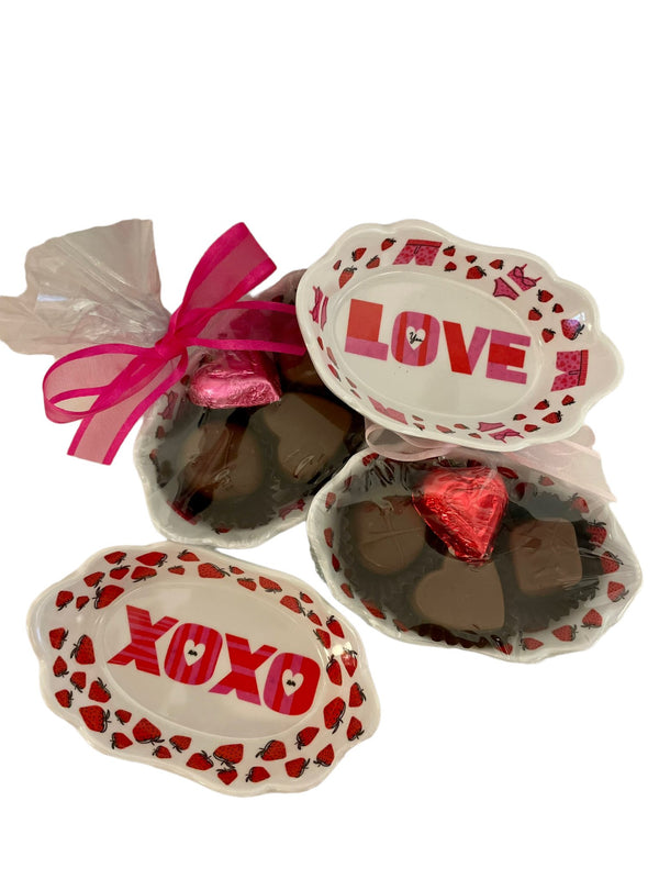 Valentine’s Day Tidbit Bowls - Nandy's CandyValentine’s Day Tidbit Bowls